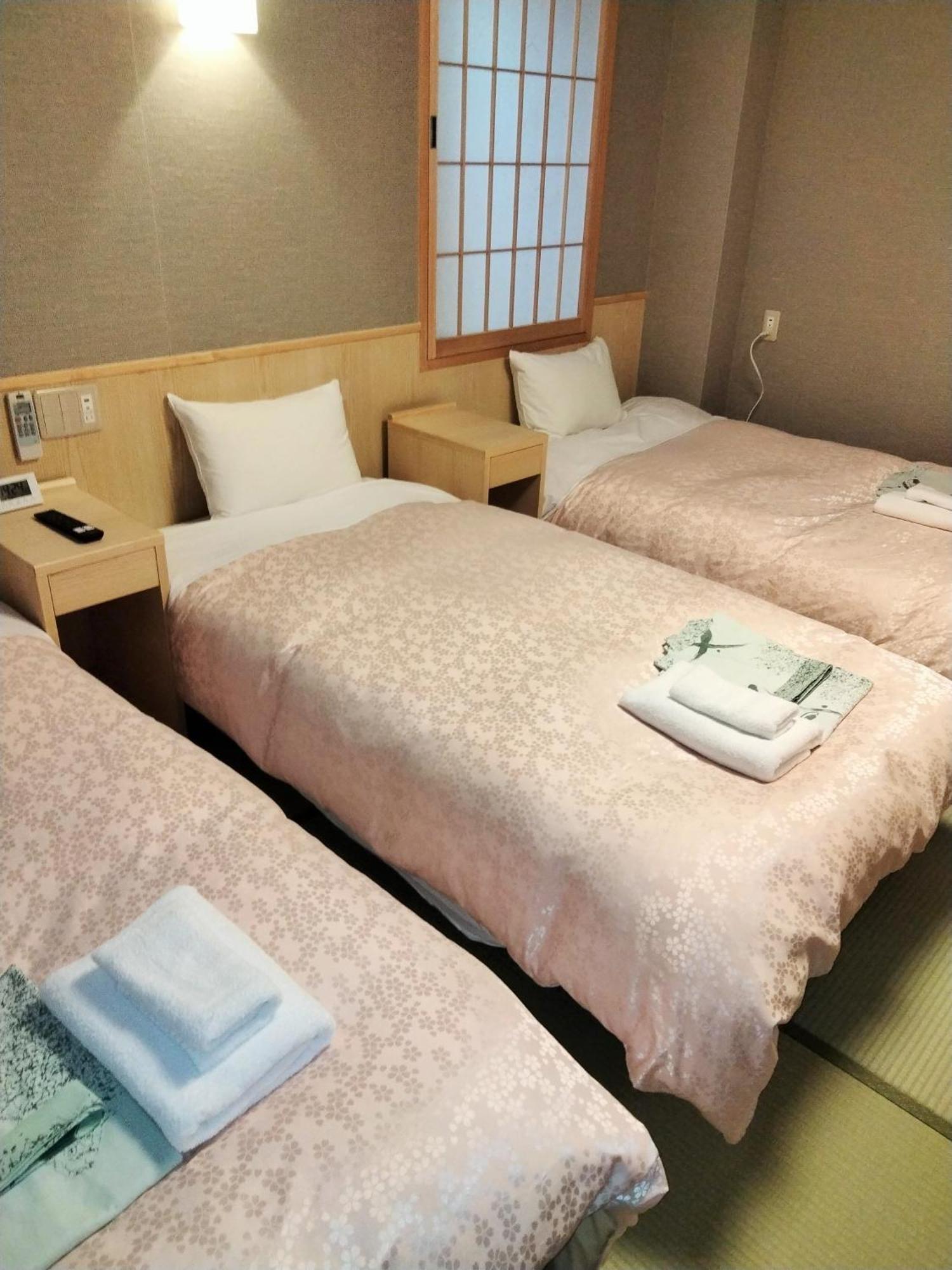 Hotel Hanakomichi Nara Esterno foto